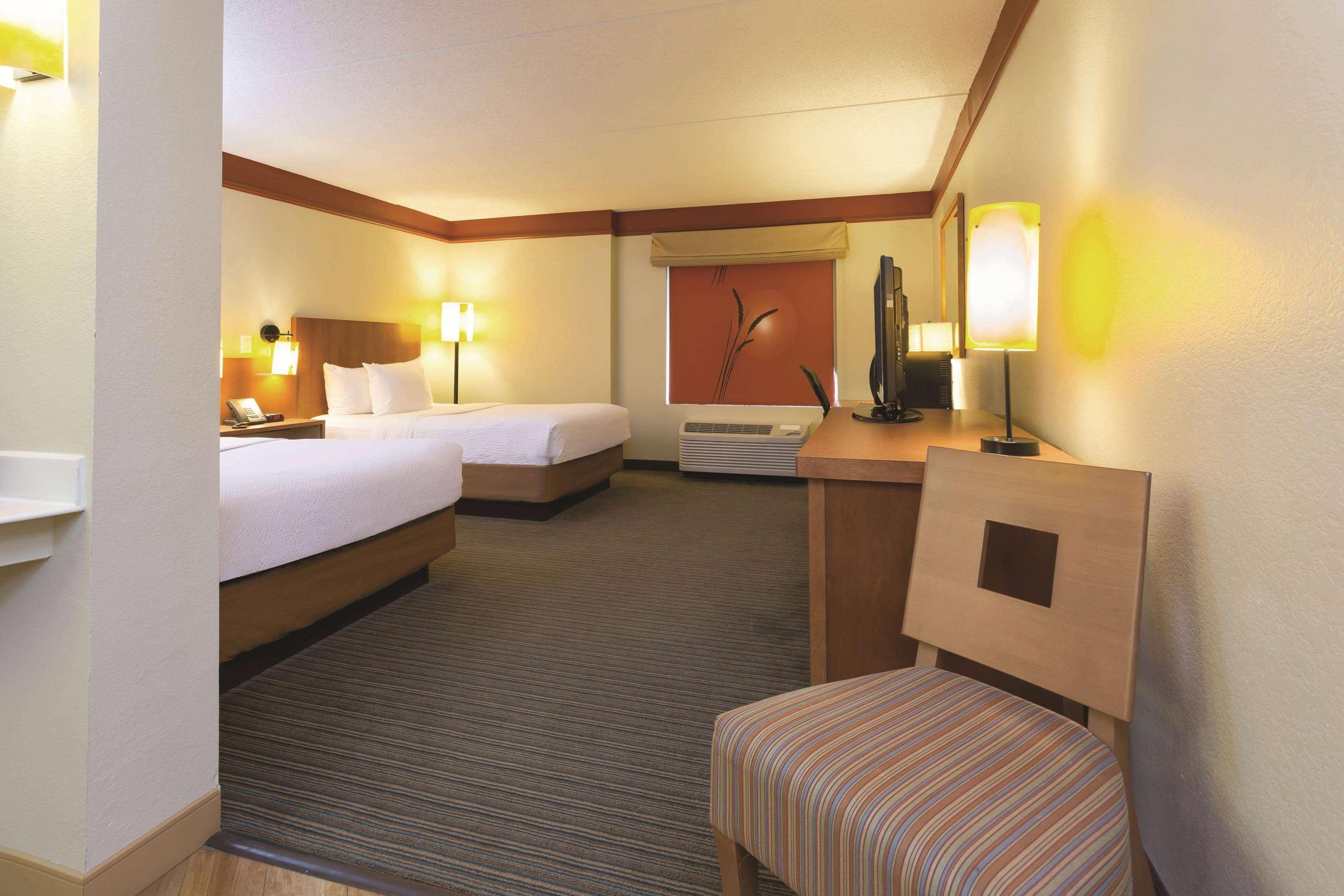 La Quinta By Wyndham Raleigh Crabtree Hotel Kültér fotó